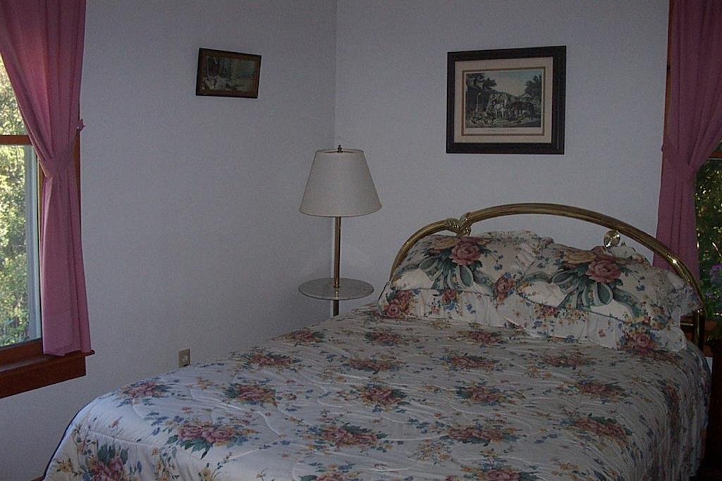 Chesapeake Inn Of Lenox Habitación foto