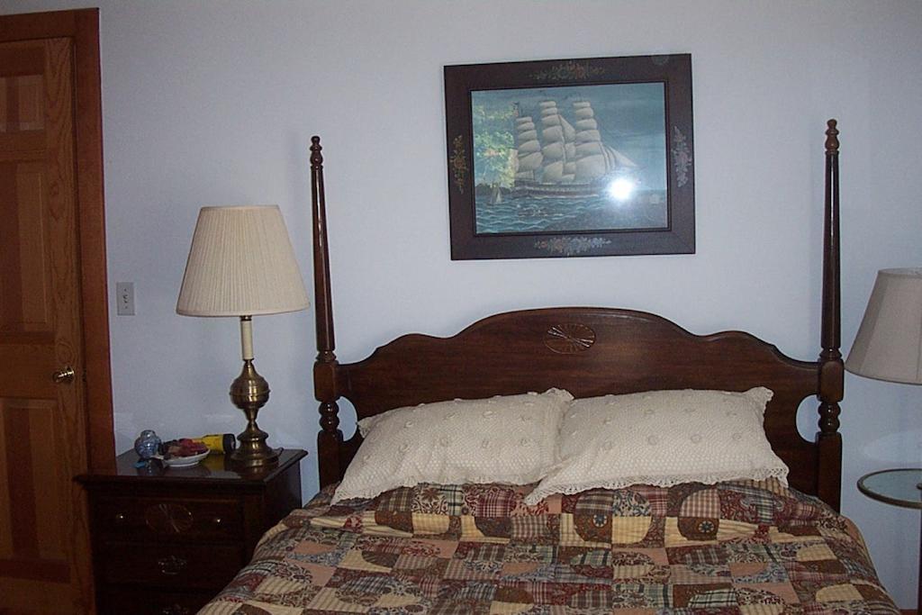 Chesapeake Inn Of Lenox Habitación foto